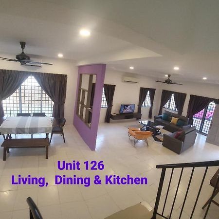 Ipoh Family Villa-Spacious Stay For 21 Or 42Pax エクステリア 写真