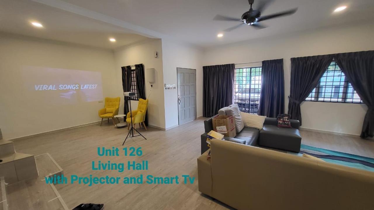 Ipoh Family Villa-Spacious Stay For 21 Or 42Pax エクステリア 写真