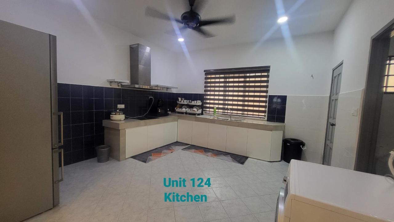 Ipoh Family Villa-Spacious Stay For 21 Or 42Pax エクステリア 写真