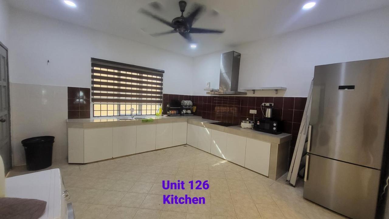 Ipoh Family Villa-Spacious Stay For 21 Or 42Pax エクステリア 写真