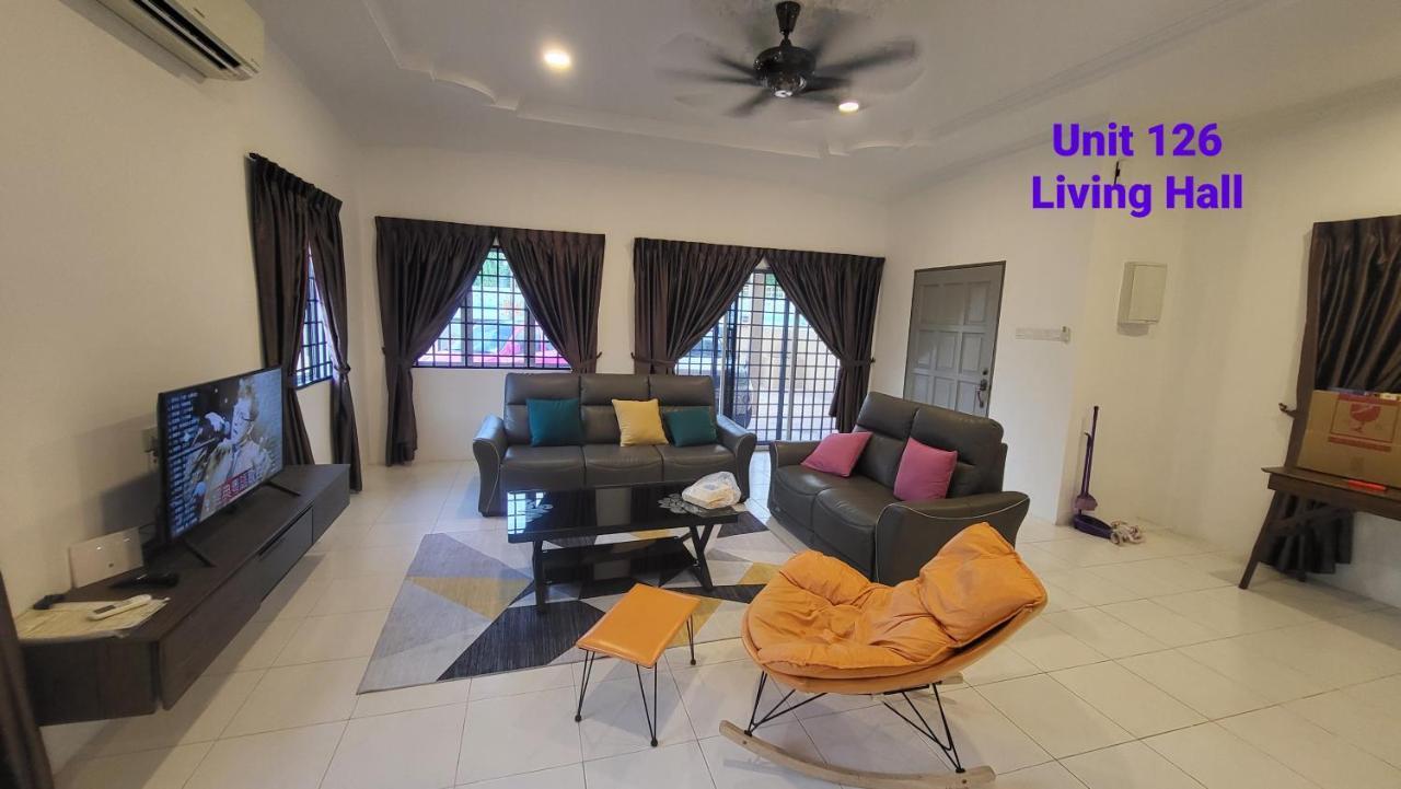 Ipoh Family Villa-Spacious Stay For 21 Or 42Pax エクステリア 写真
