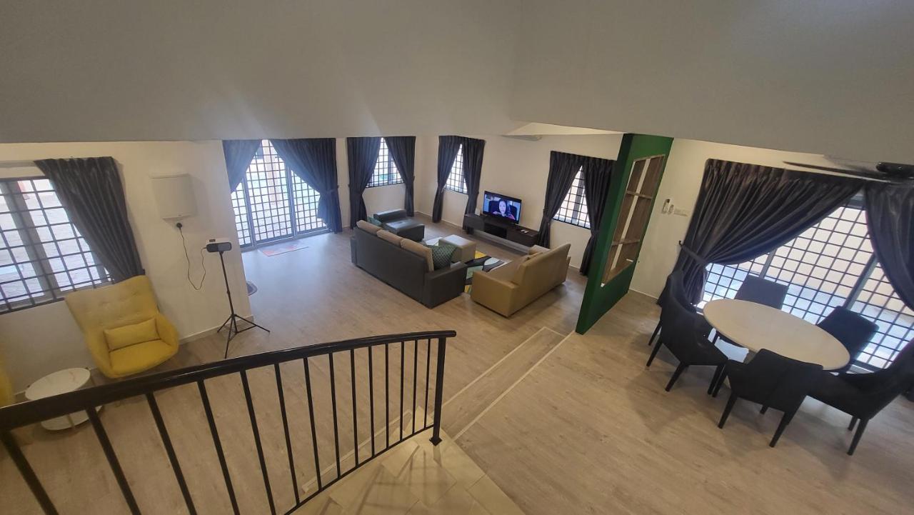 Ipoh Family Villa-Spacious Stay For 21 Or 42Pax エクステリア 写真