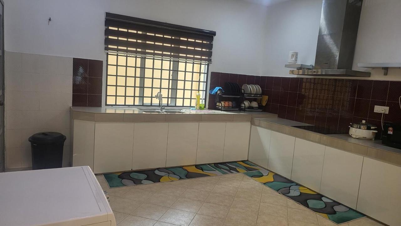 Ipoh Family Villa-Spacious Stay For 21 Or 42Pax エクステリア 写真
