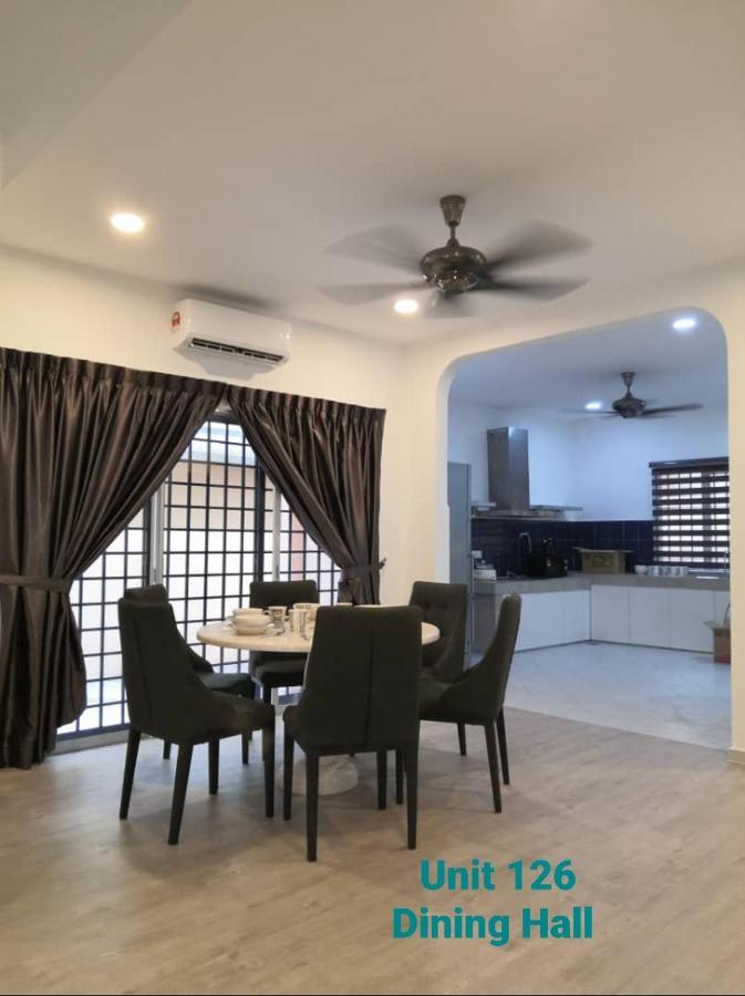 Ipoh Family Villa-Spacious Stay For 21 Or 42Pax エクステリア 写真